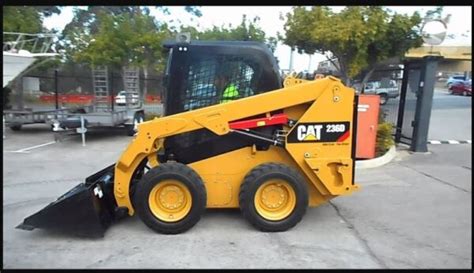 cat 236 specs